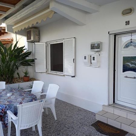 Alexandros Cosy House For Family Vacation Lägenhet Chania  Exteriör bild