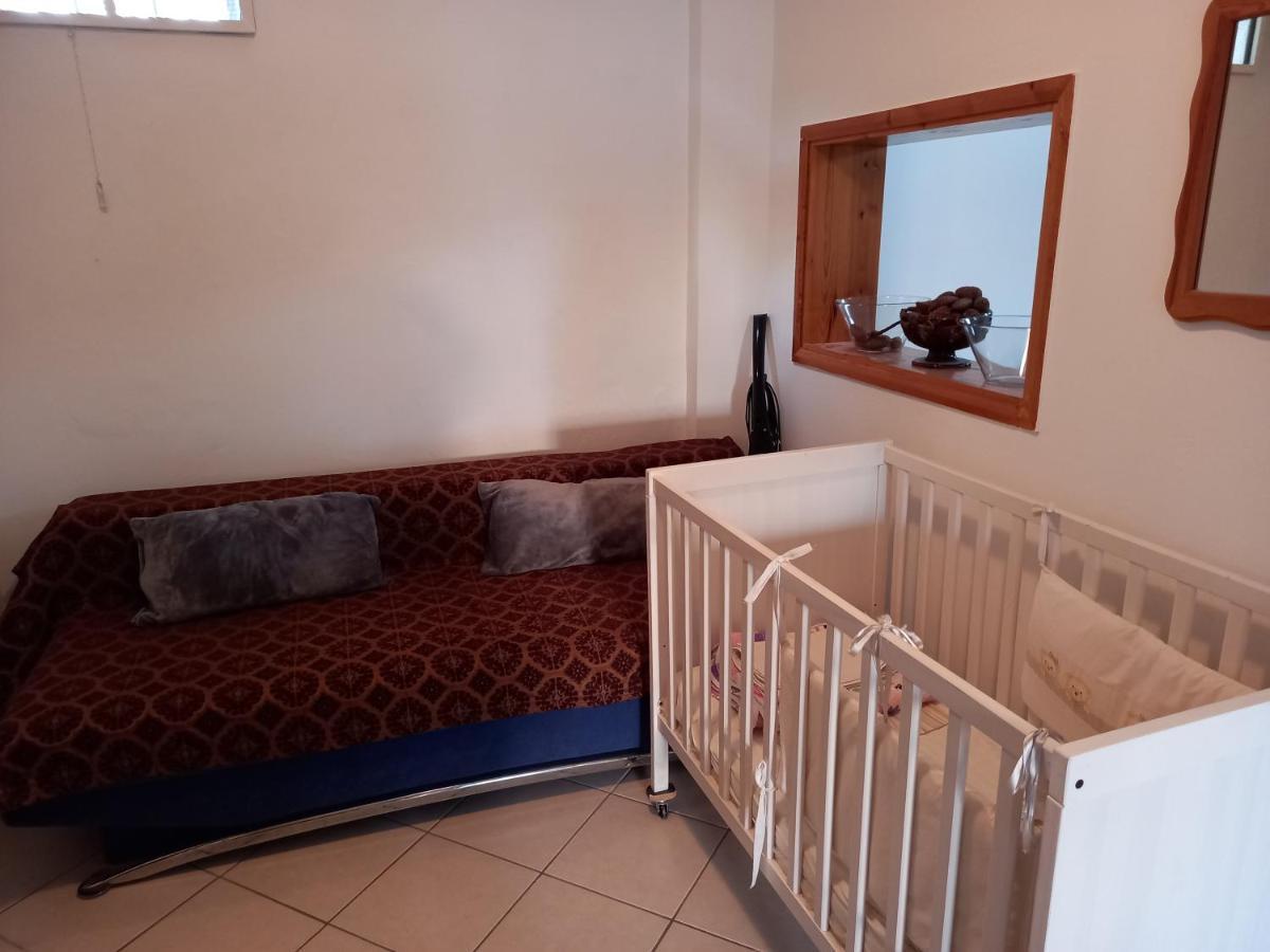 Alexandros Cosy House For Family Vacation Lägenhet Chania  Exteriör bild